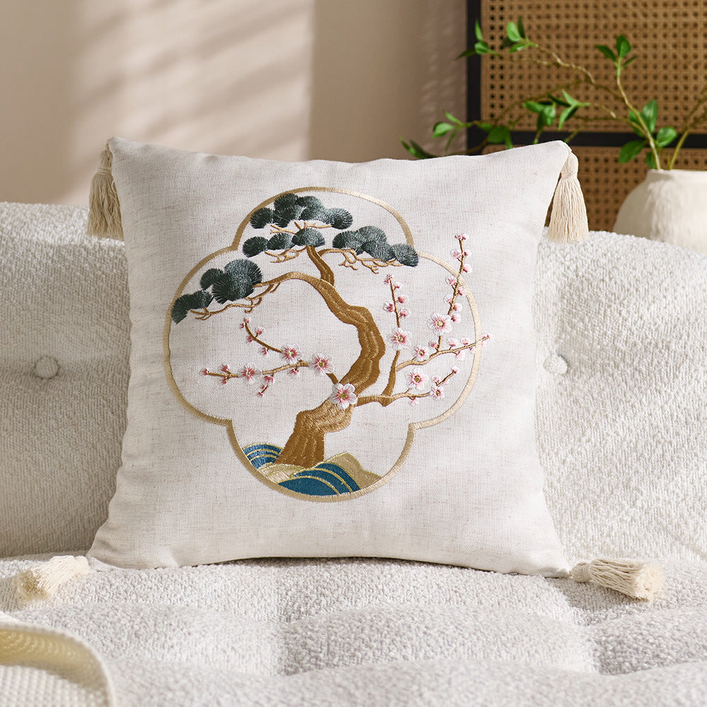 Source 1061511689558 | 0:10 | Wintersweet and green pine